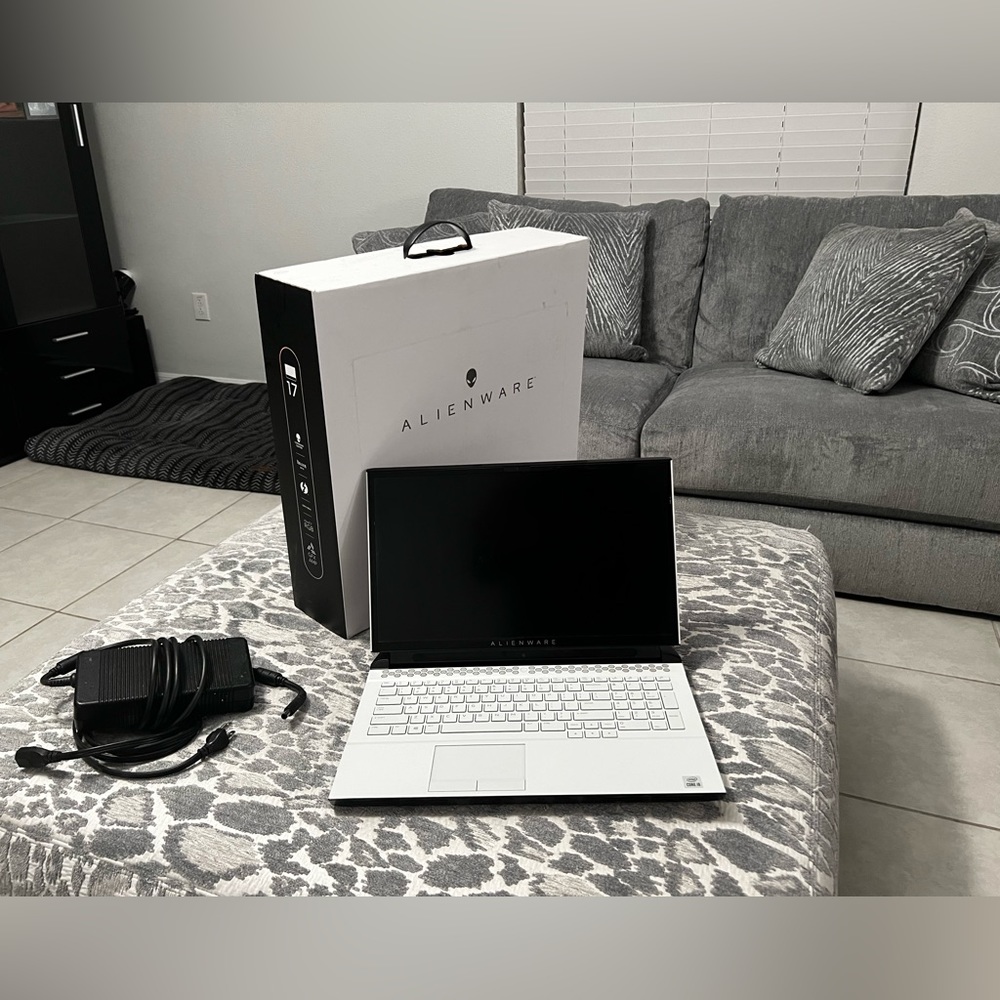 Alienware 51m R2 Gaming Laptop